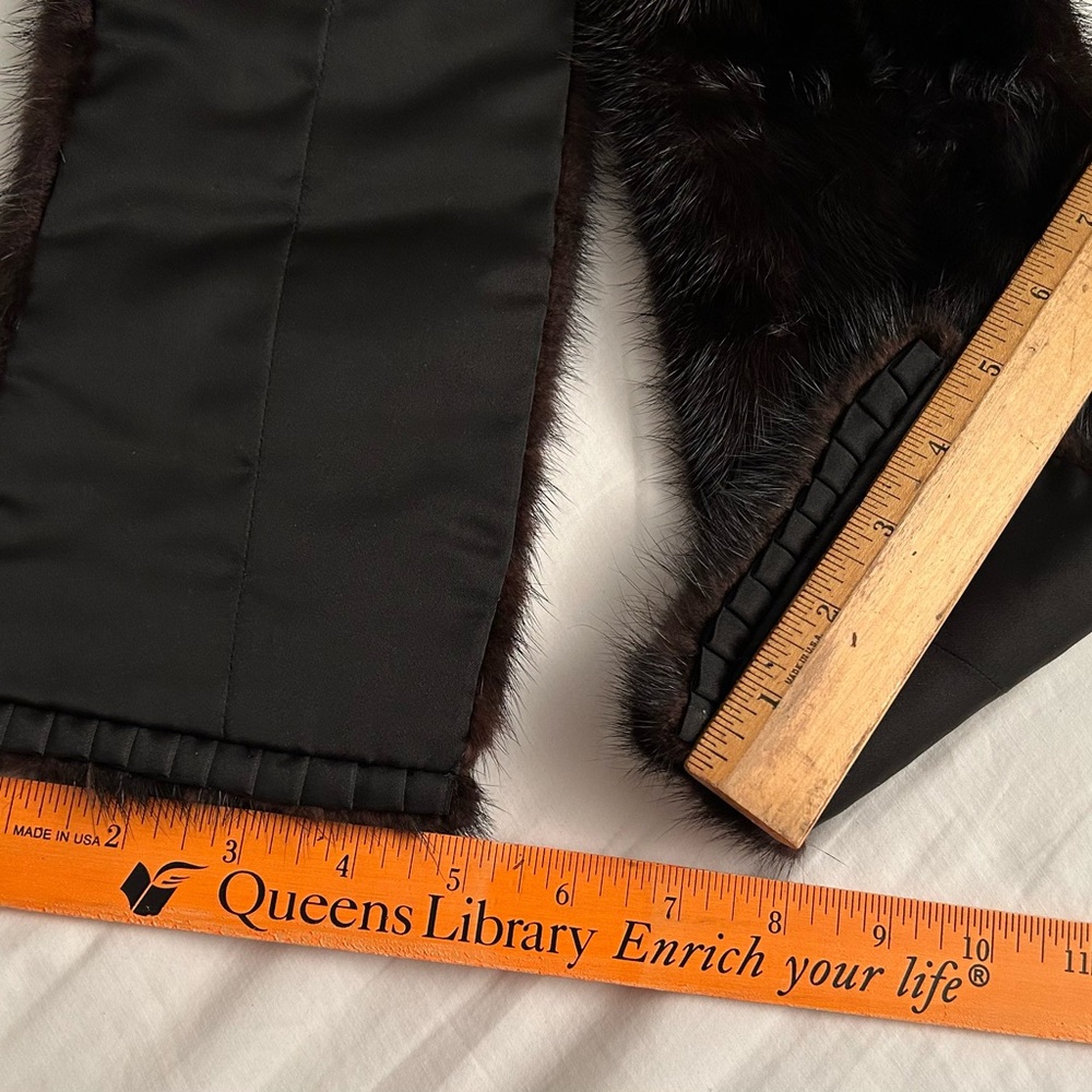 Gorgeous, Mink Shoulder Stole - Picture 6 of 6